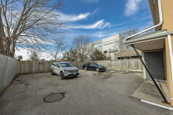Rear parking and back entrance